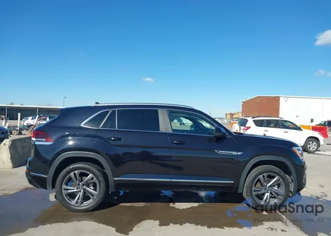 2024 Volkswagen Atlas Cross Sport Sel R-Line z USA, uszkodzony, nr VIN 1V2AE2CA1RC217976